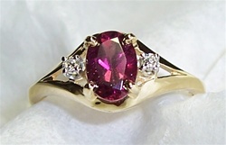 Women's Rhodolite Garnet Ring